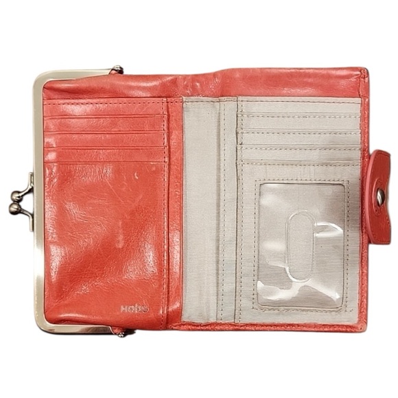 **SOLD DO NOT BUY**HOBO Alice Kiss Lock Wallet Soft Textured Leather Vintage - Picture 3 of 9